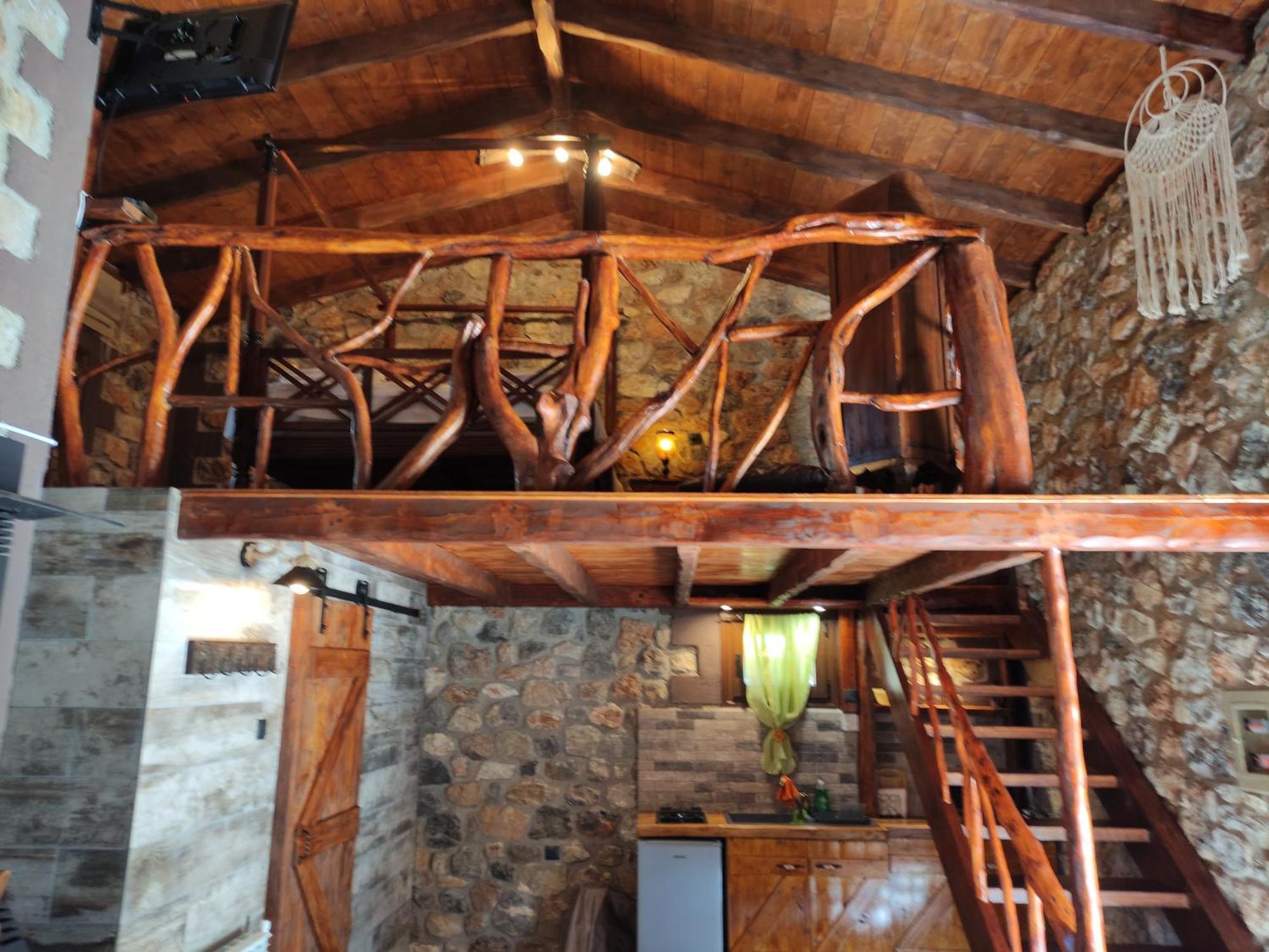 Oneiropagidasuites Kalavryta Room photo